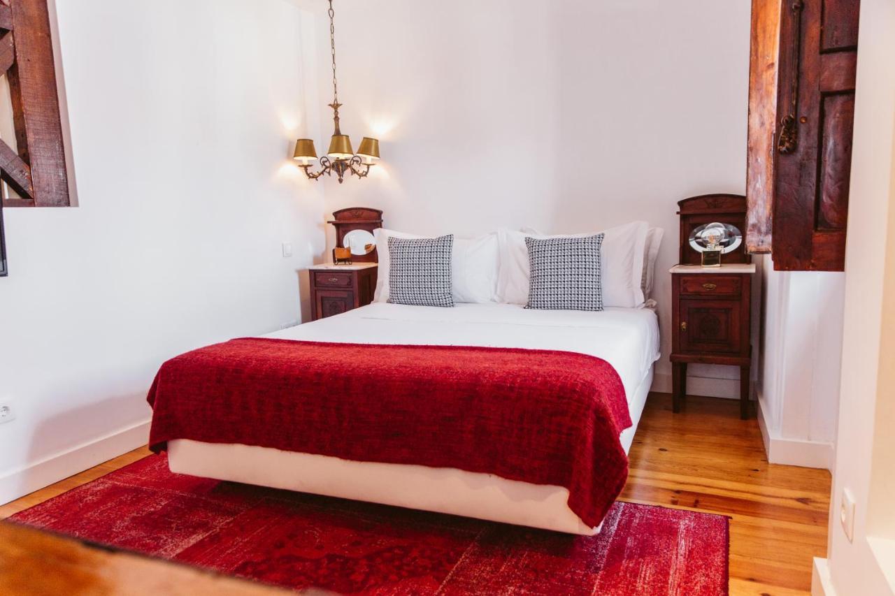 54 Santa Catarina Apartments Lisbon Bagian luar foto