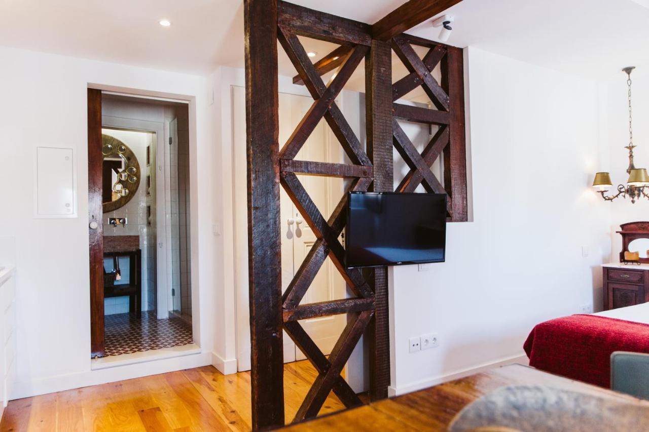54 Santa Catarina Apartments Lisbon Bagian luar foto