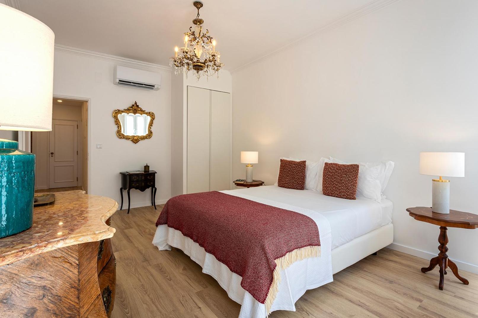 54 Santa Catarina Apartments Lisbon Bagian luar foto