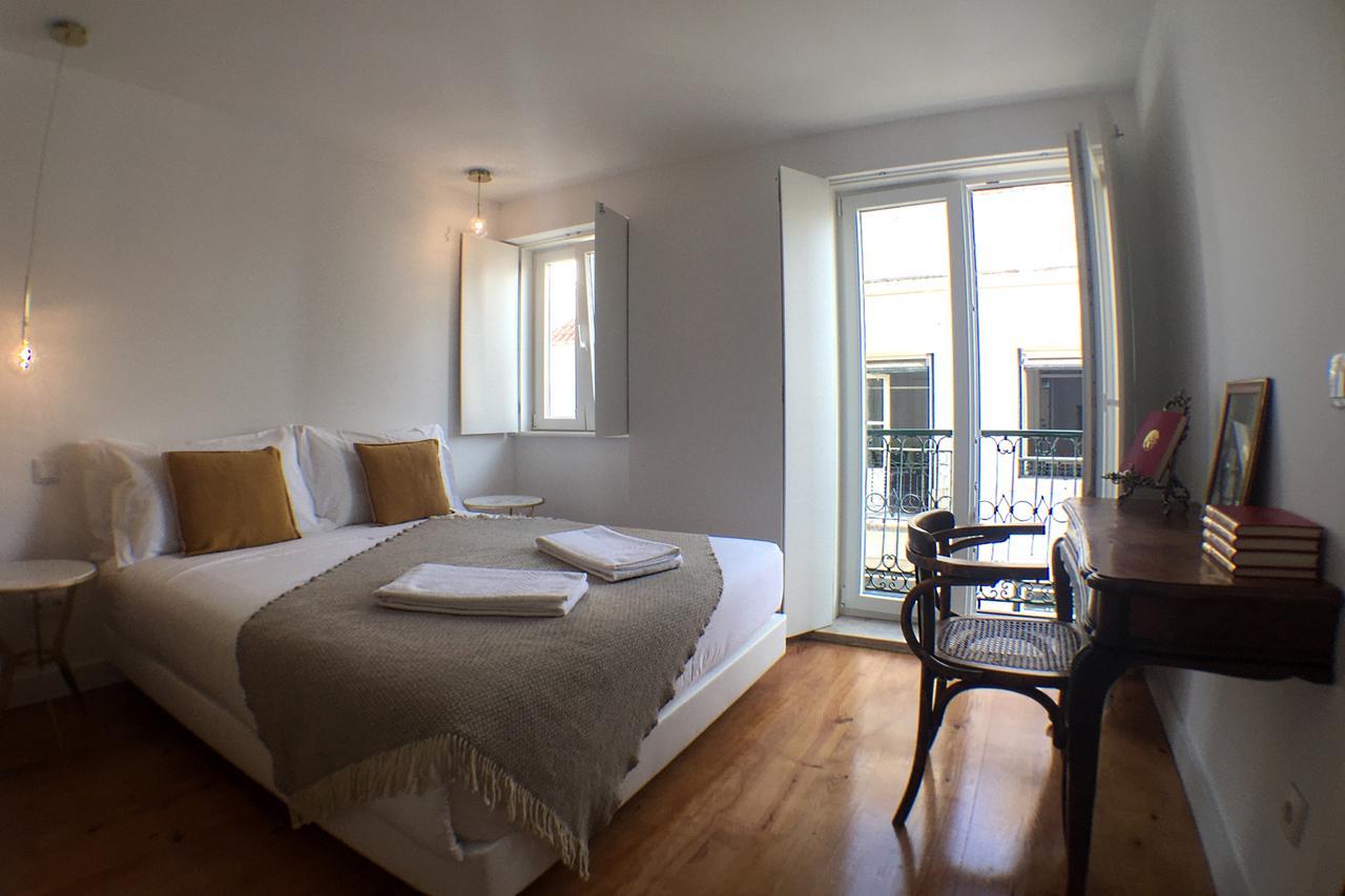 54 Santa Catarina Apartments Lisbon Bagian luar foto