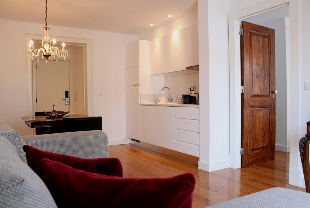 54 Santa Catarina Apartments Lisbon Bagian luar foto
